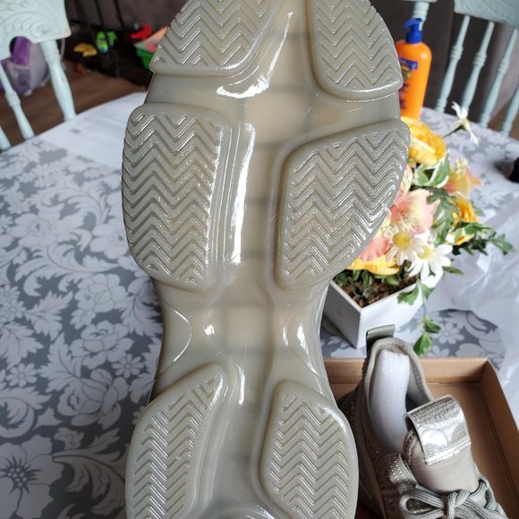 Steve Madden sneakers - Picture 3 of 5